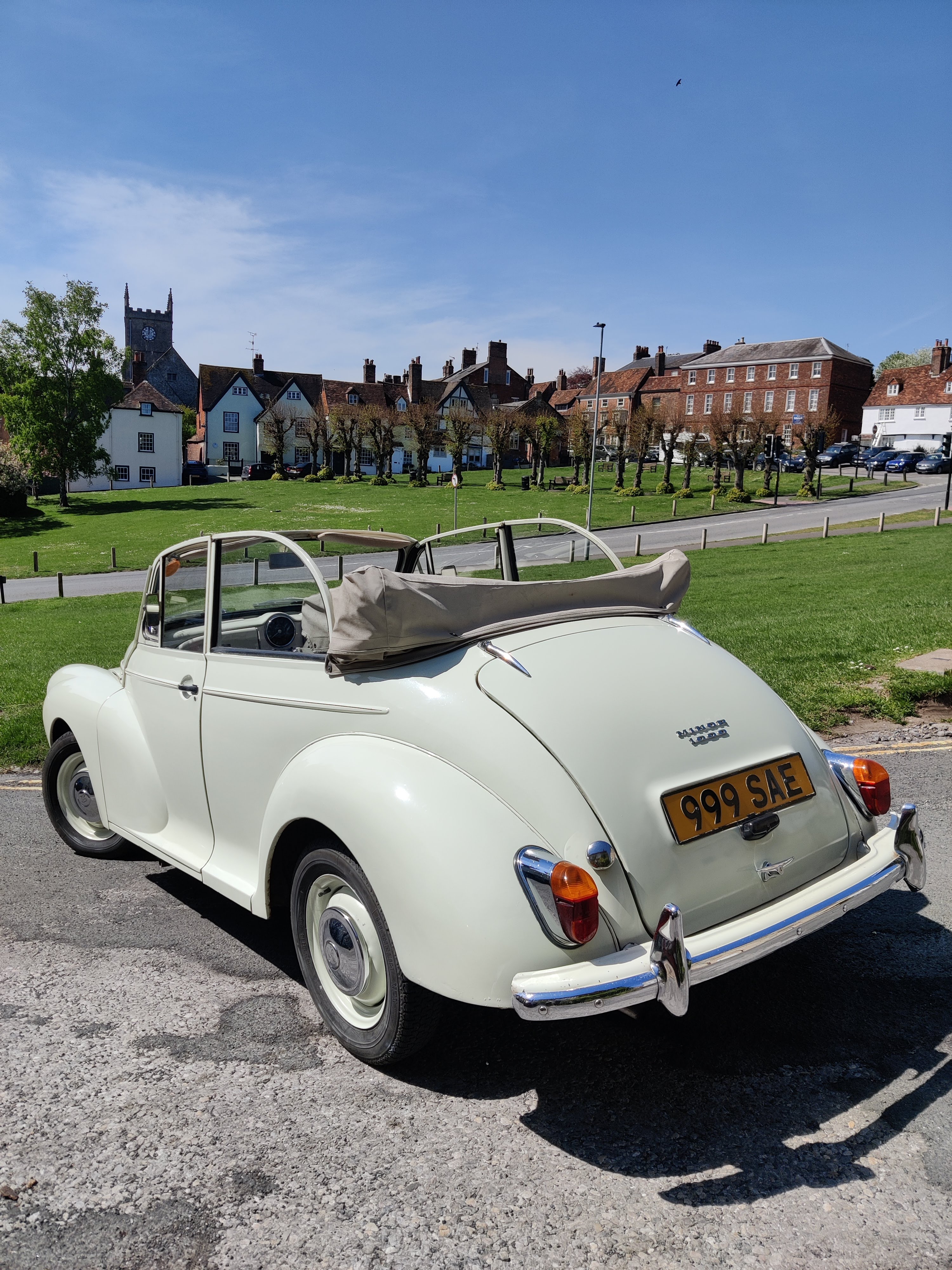 Annie the Morris Minor